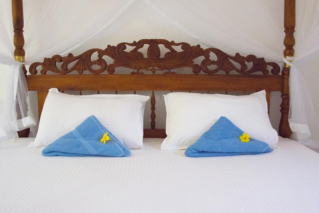 מיריסה Garden Inn מראה חיצוני תמונה