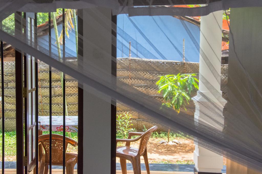 מיריסה Garden Inn מראה חיצוני תמונה
